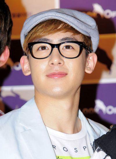 尼坤的个人资料,从偶像到演员，多才多艺的韩国明星成长之路