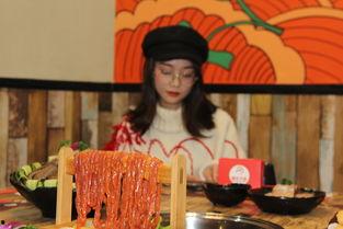 湖南娱乐急先锋主持人,湖南娱乐急先锋主持人生动演绎综艺魅力